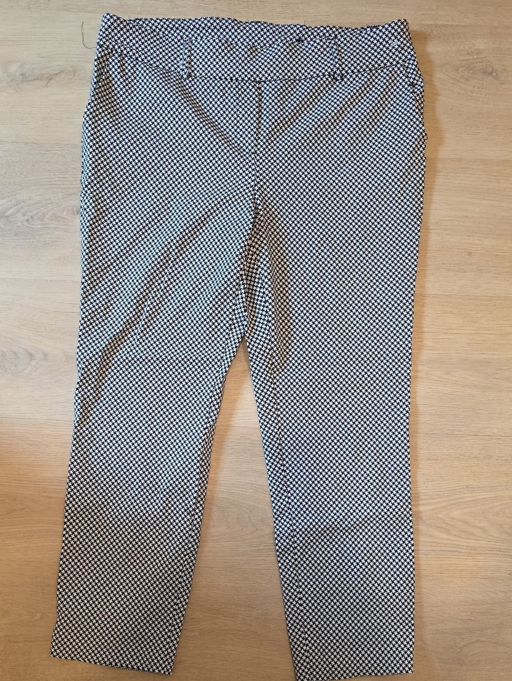 Jules & Leopold Black and White Houndstooth Trousers